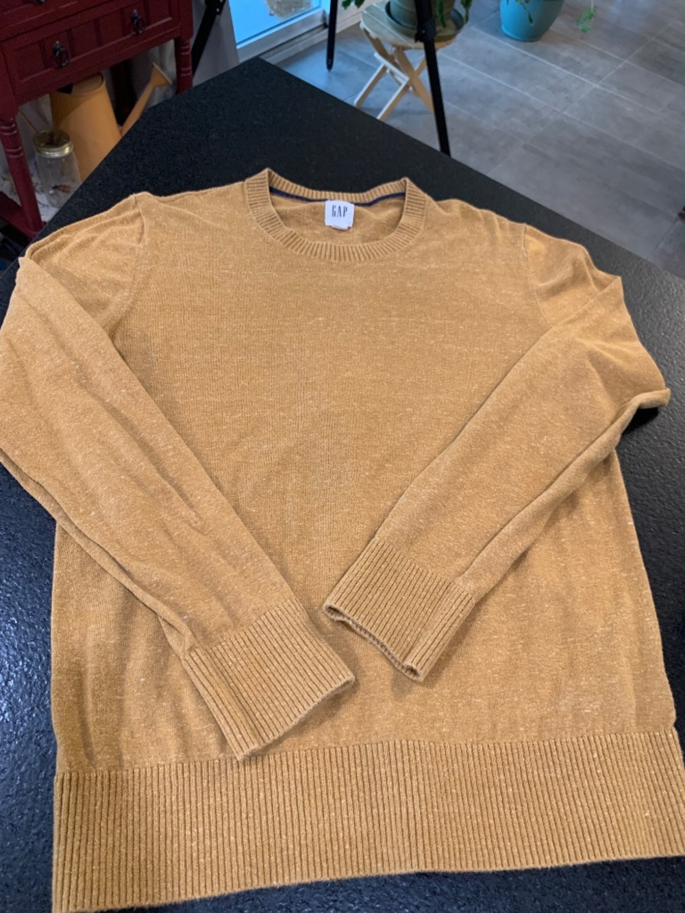 Mens XS GAP crewneck sweater